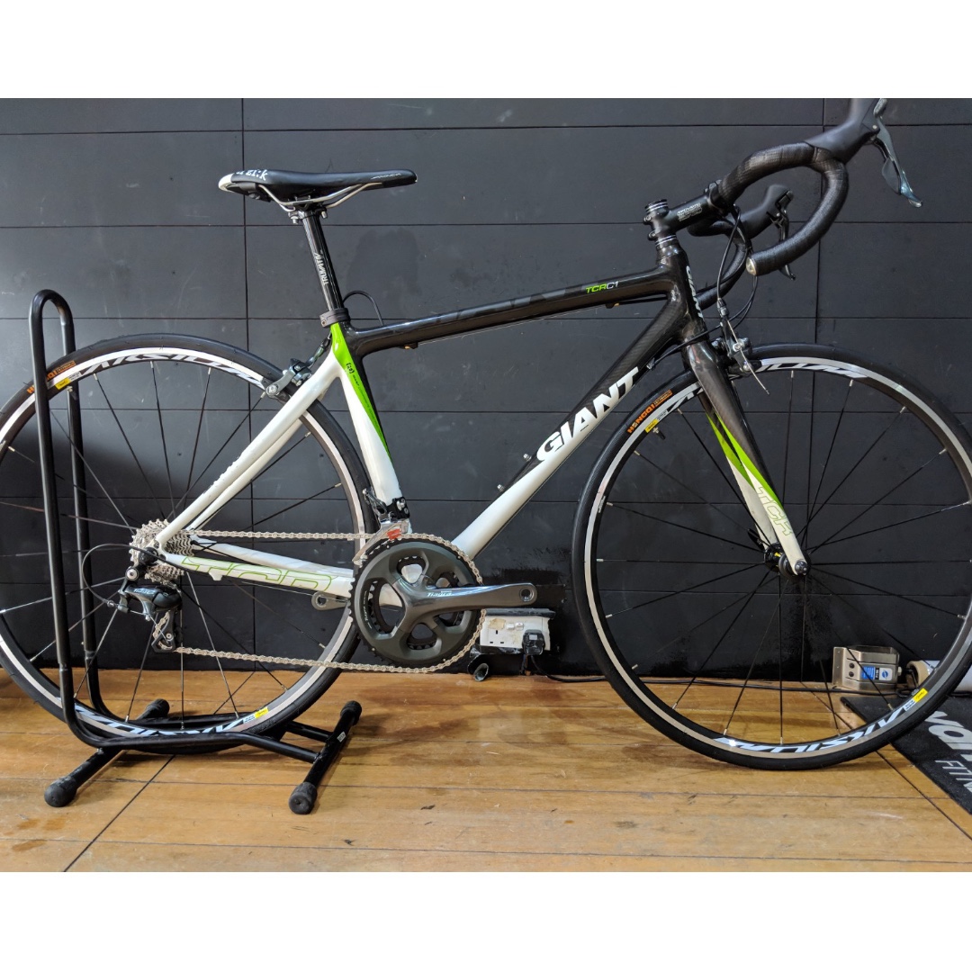 Giant tcr c1 road bike discount