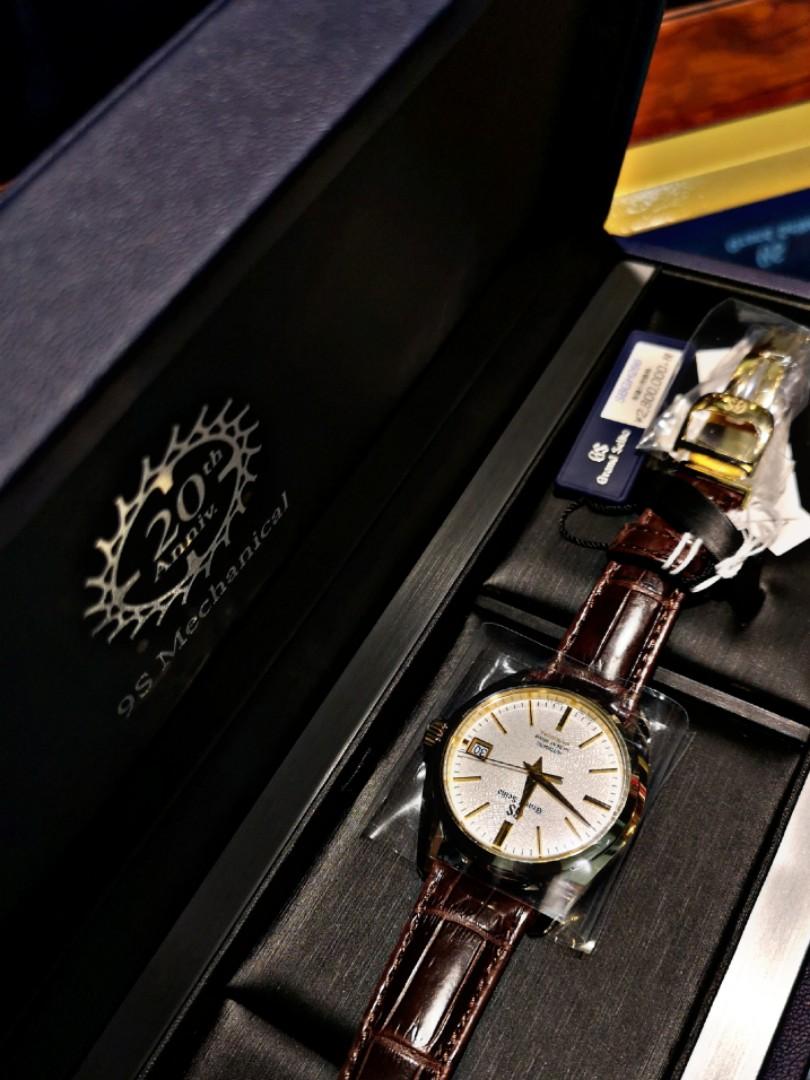 Grand Seiko SBGH266, Luxury, Watches on Carousell