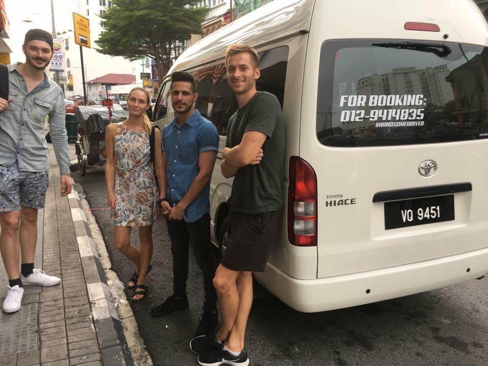 klia taxi / klia van / airport van / genting van / malacca van / car