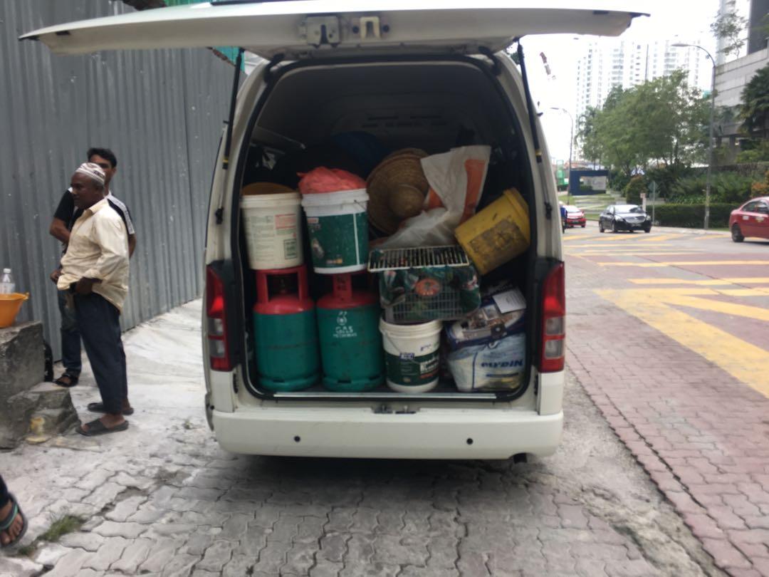 klia taxi / klia van / airport van / genting van / malacca van / car