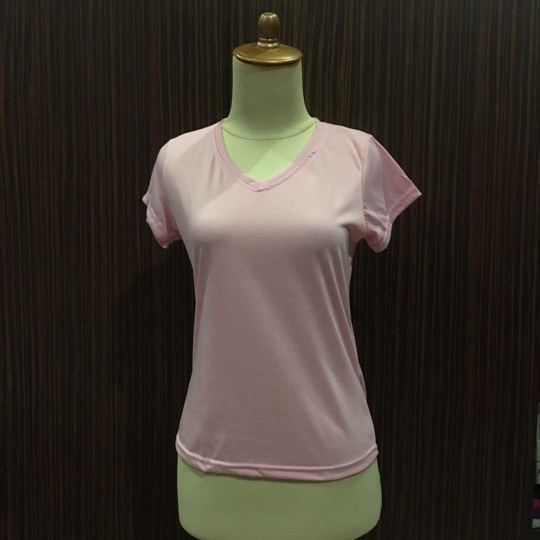 Plain Basic Pink (Kategori: Atasan) berada di Tangerang. Dikirim oleh divans (ID iklan 194123323, Gambar 1). Deskripsi: Condition 90% Size fit to S.