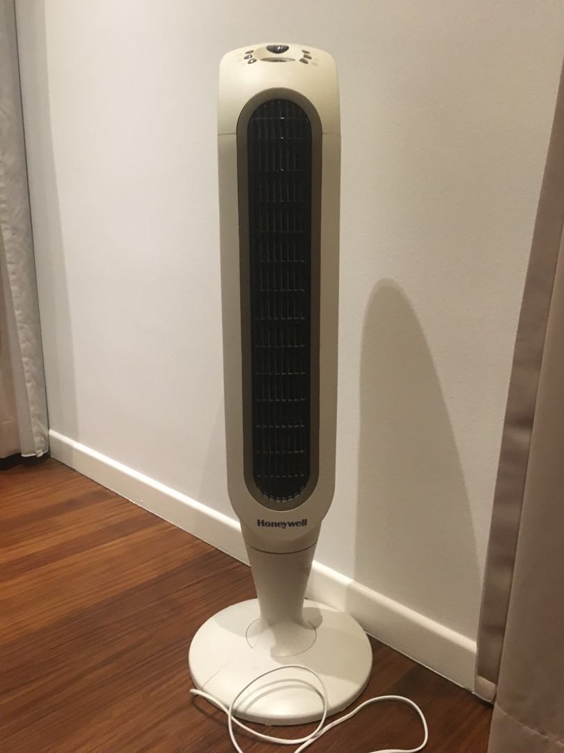 Tower Fan, Furniture & Home Living, Lighting & Fans, Fans on Carousell