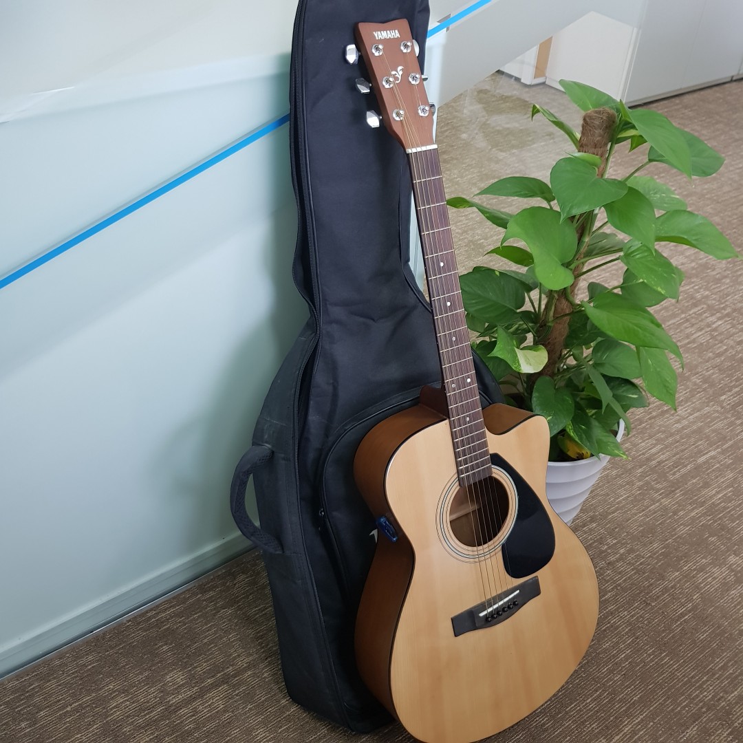 Yamaha fs100c deals acoustic guitar