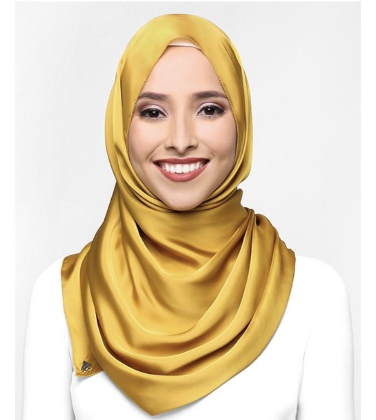 Gold shawl store