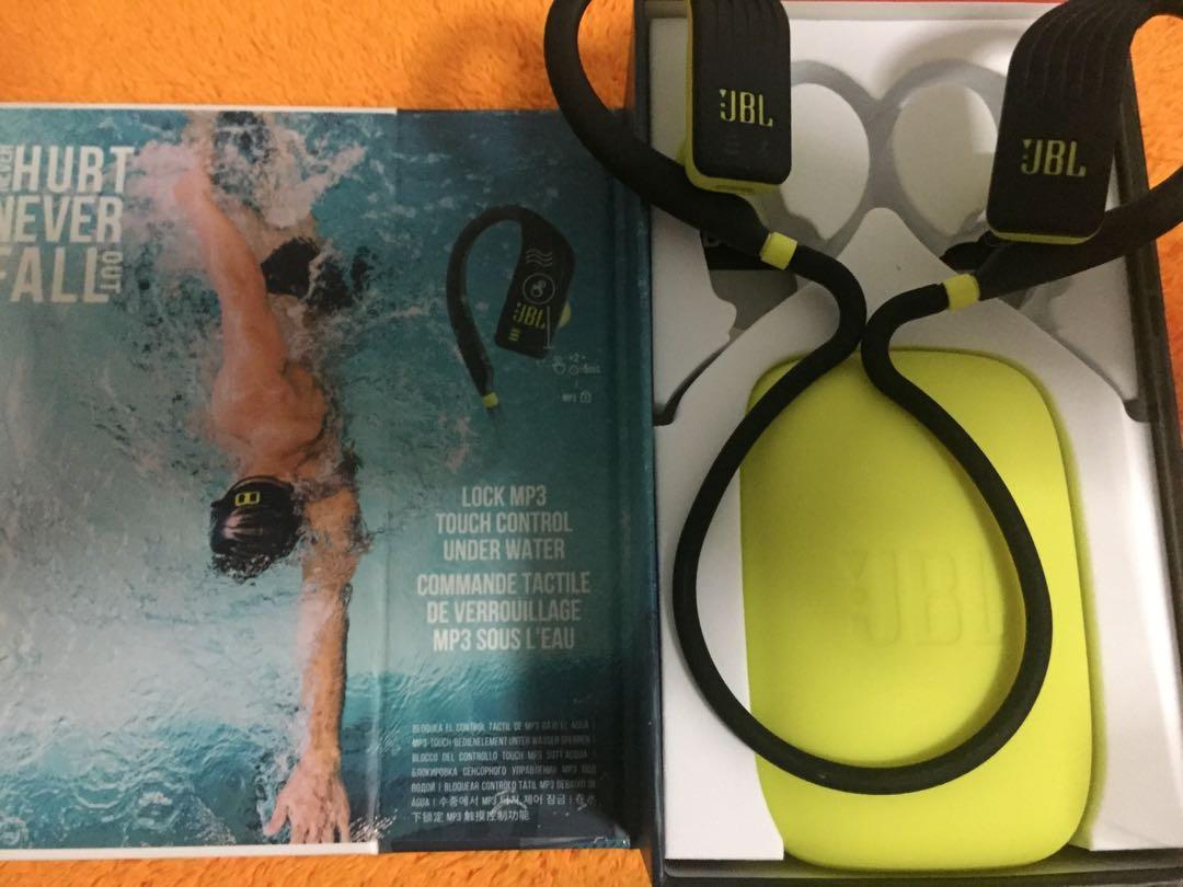 JBL endurance dive, Audio, Earphones on Carousell
