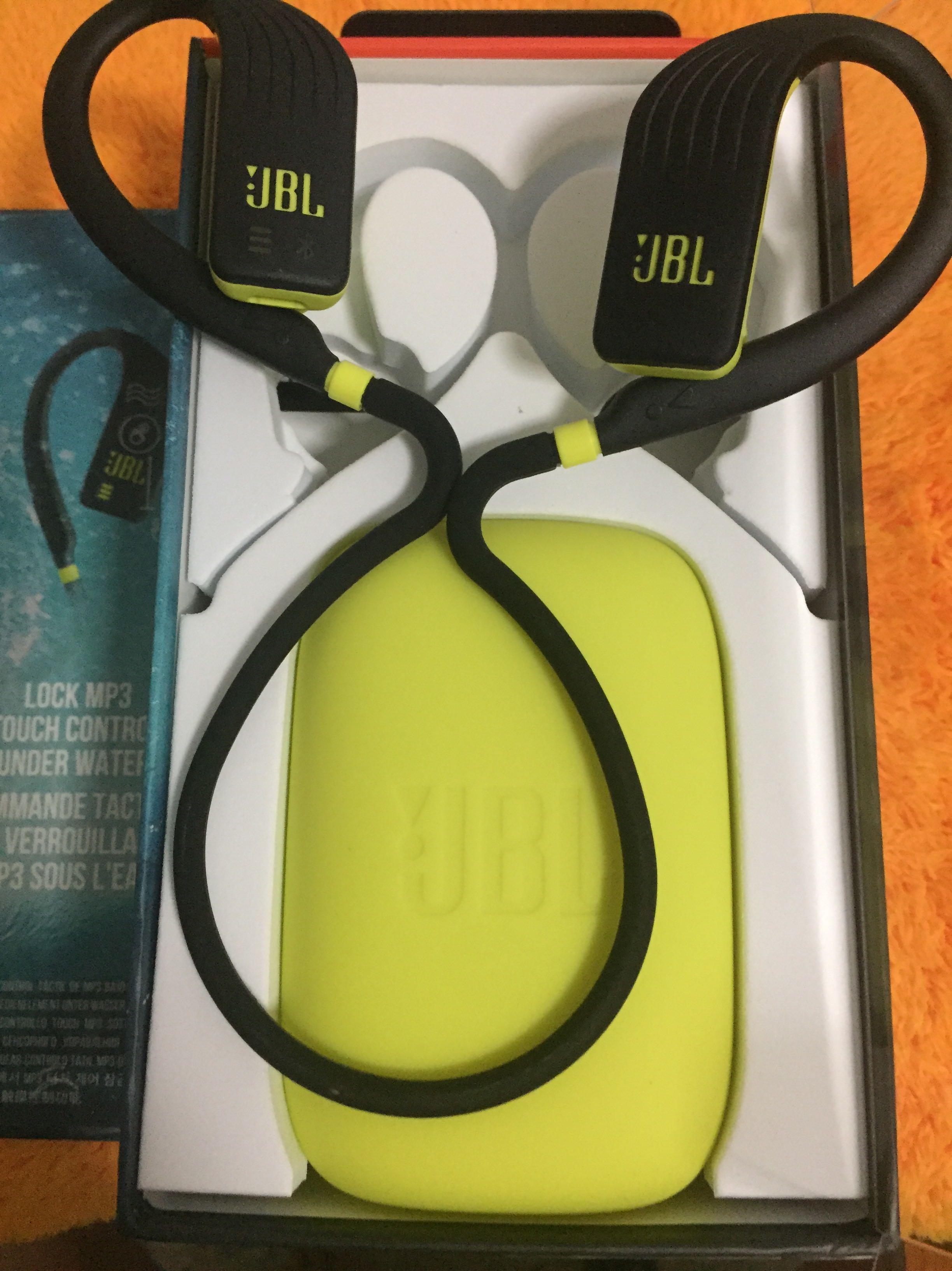 JBL endurance dive, Audio, Earphones on Carousell