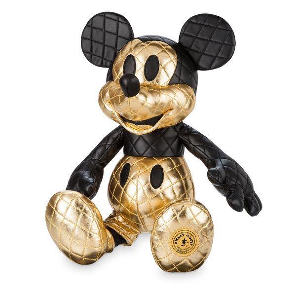 Mickey outlet memories august