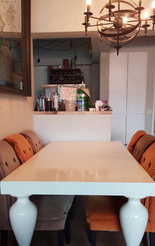 Modern Victorian Table European Designer Chair Furniture