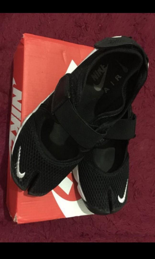 harga nike air rift