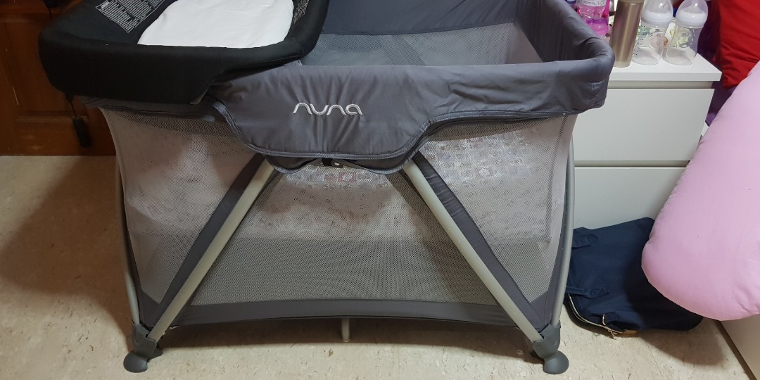 nuna travel cot changer