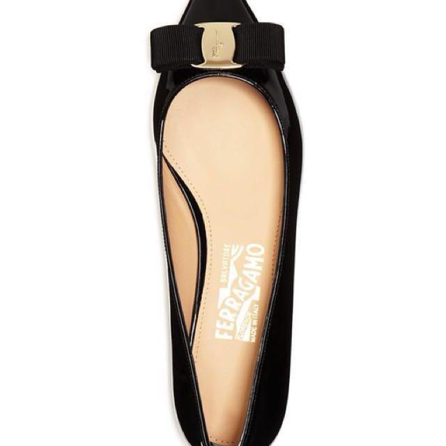 Salvatore Ferragamo Emy Pointed Toe Bow Flats
