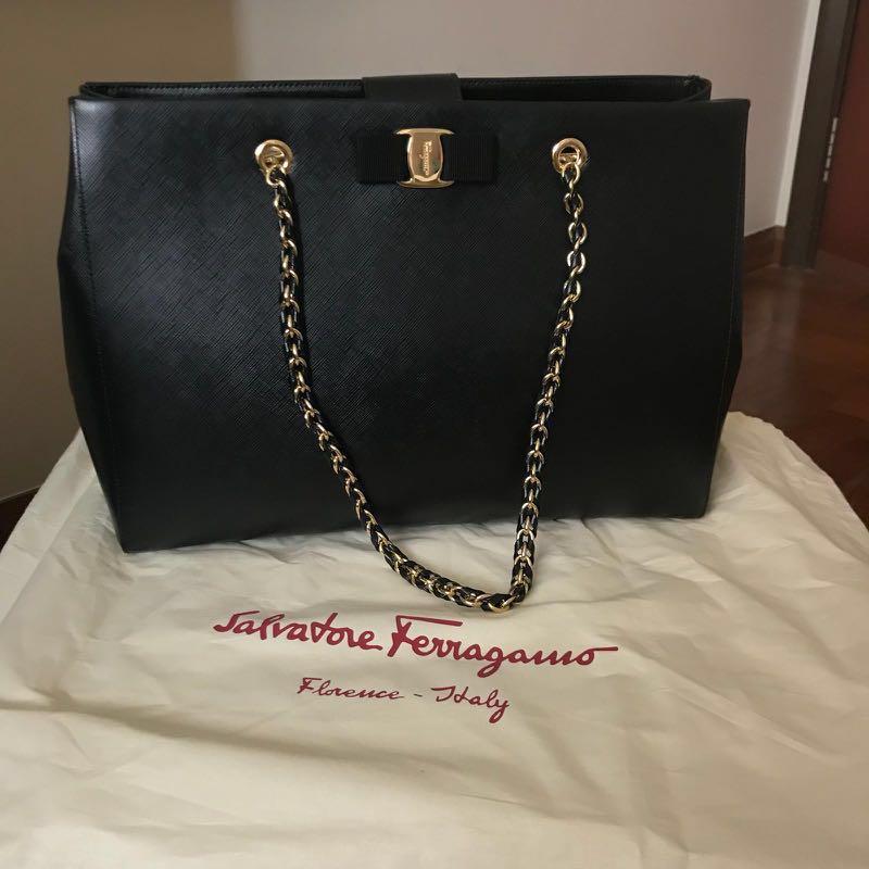 Ferragamo melike bag clearance