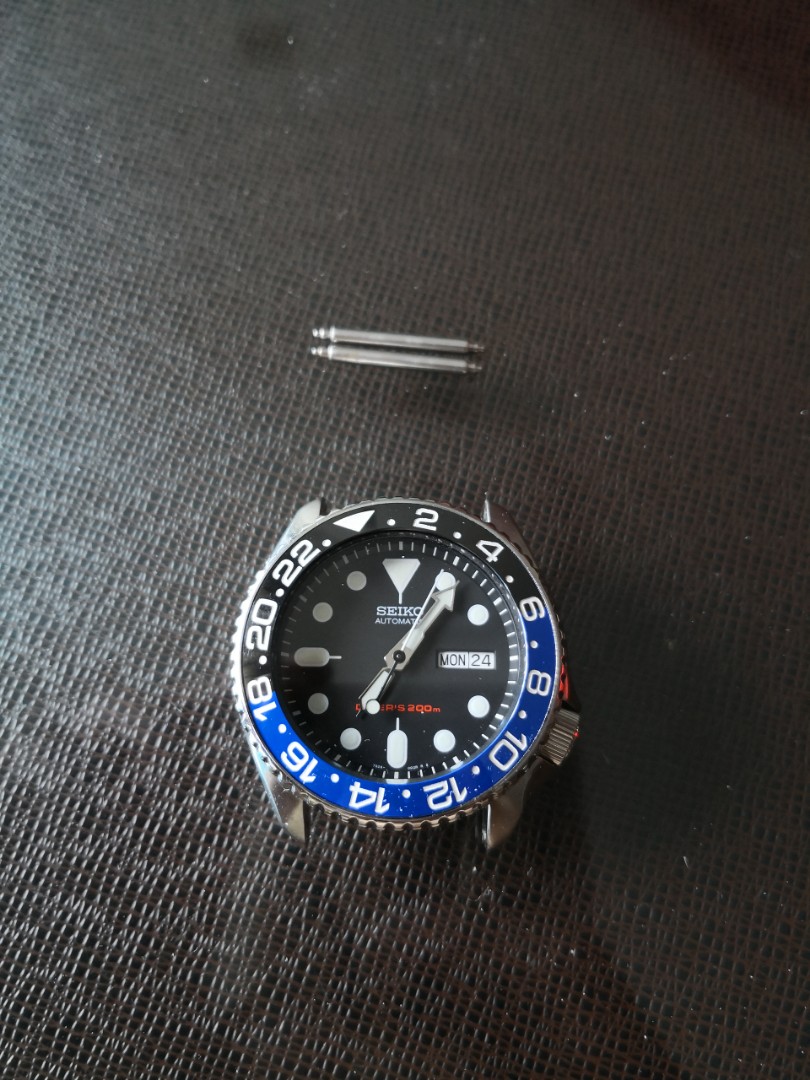 Seiko SKX007 Batman (Watch Head Only), Men's Fashion, Watches &  Accessories, Watches on Carousell