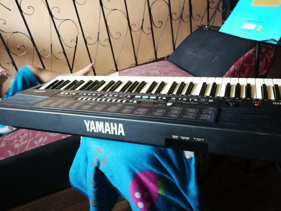 Yamaha PSR210 Touch Sensitive Portable Keyboard, Hobbies & Toys, Music
