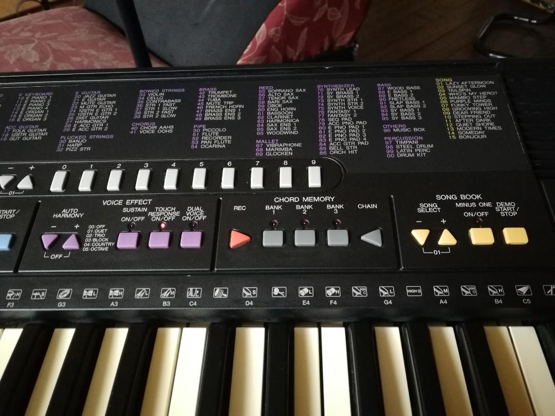 Yamaha PSR210 Touch Sensitive Portable Keyboard, Hobbies & Toys, Music