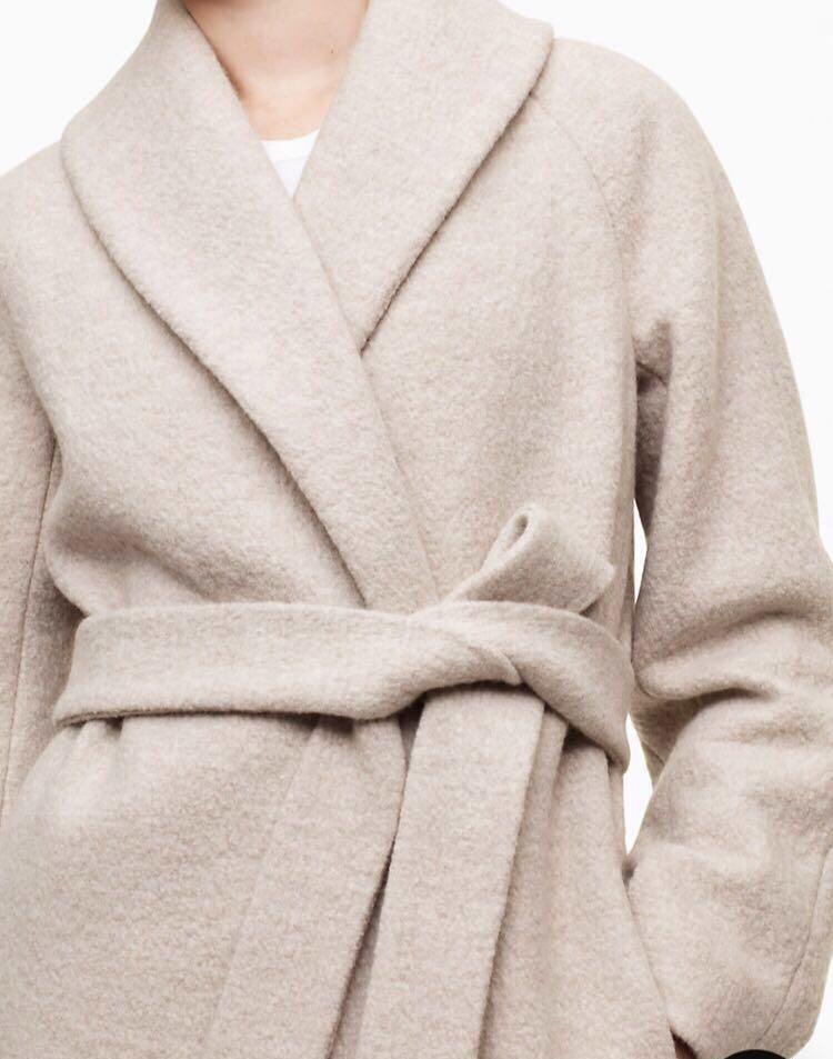 Aritzia Babaton Sian Coat Women s Fashion Clothes on Carousell