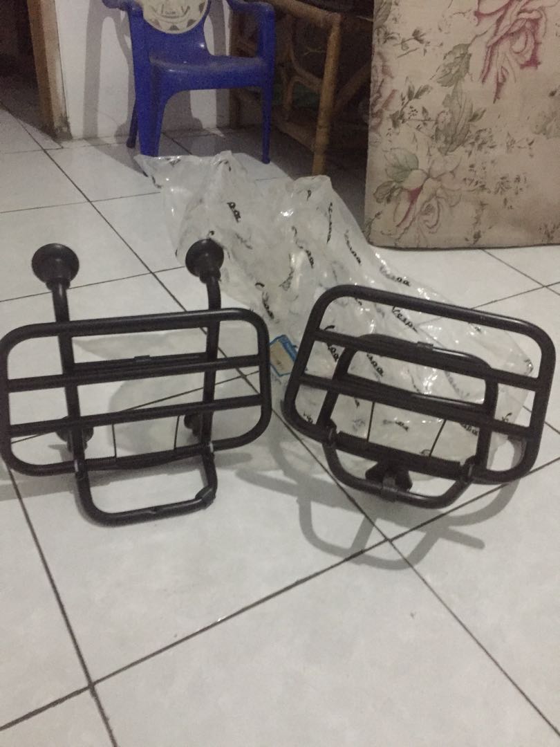 backrack dan frontrex original piaggio, Aksesoris Mobil di Carousell
