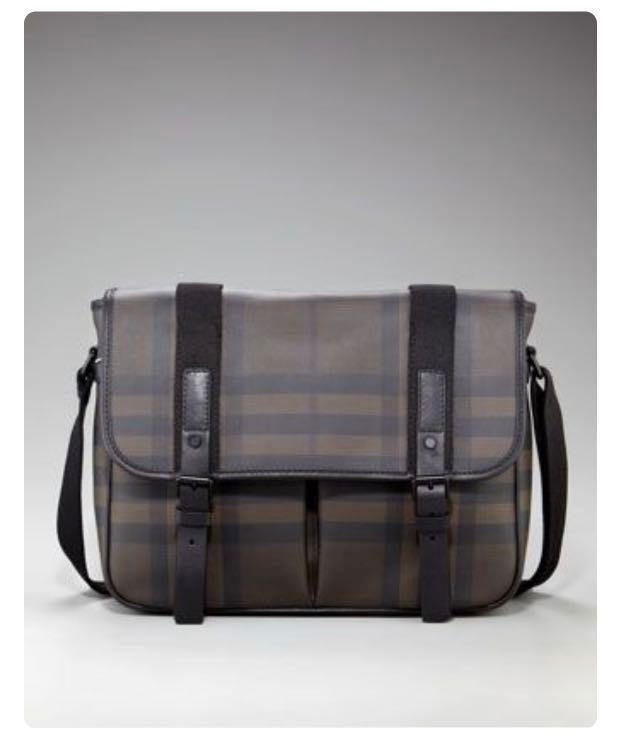Burberry Messenger Bag, Men's Fashion 