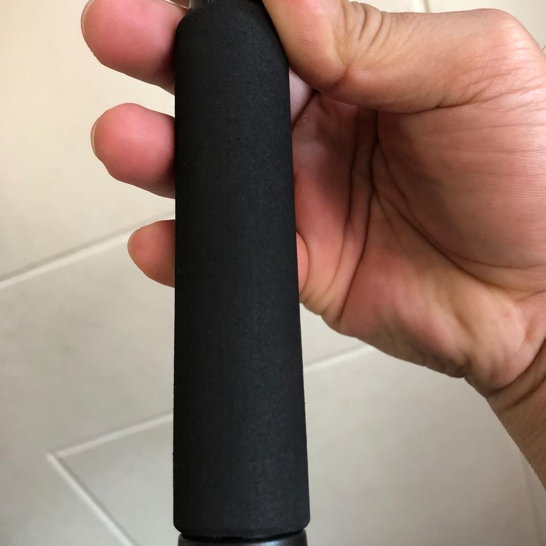 CDRking Long Selfie Stick (Category: Tripods & Monopods) located in Manila. Submitted by jolaimolai (Listing ID 194381539, Image 2). Description: CDRking Long Selfie Stick with neoprene handle very sturdy and strong stable hold call or text to 09189412034.