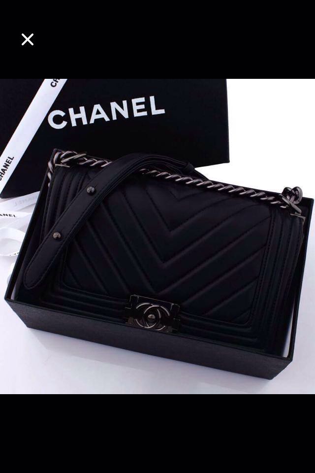 chanel black sling bag