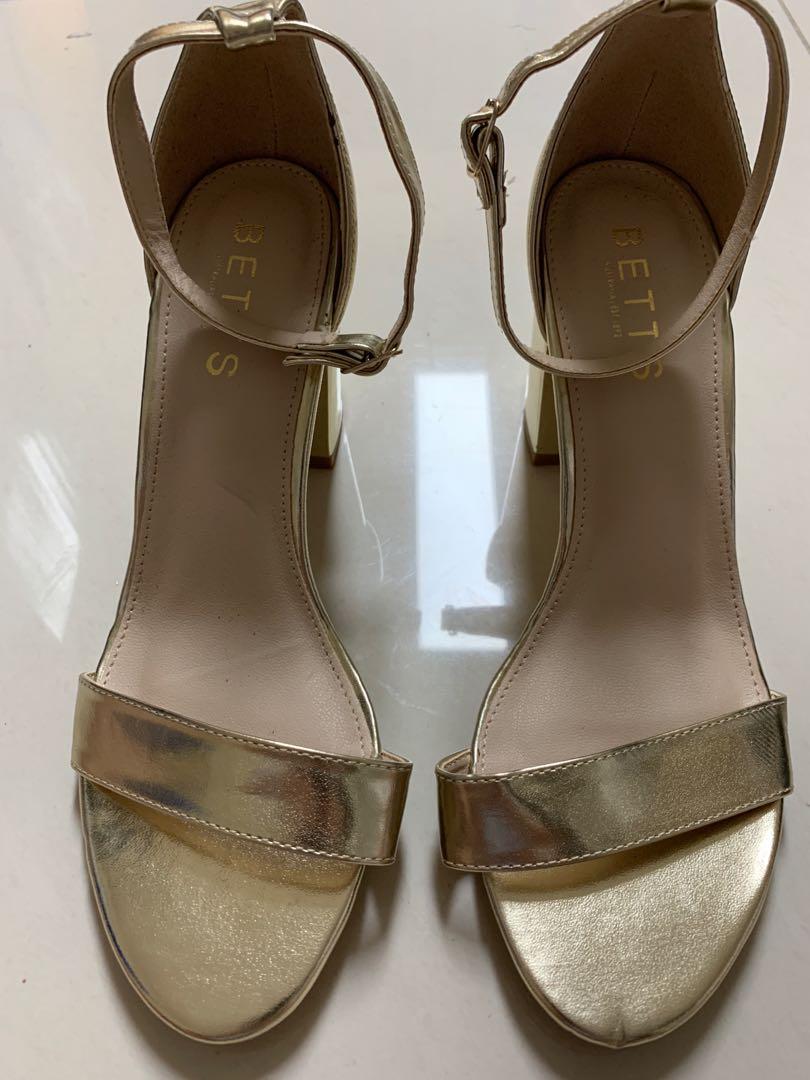 Gold Heels Women S Fashion Shoes On Carousell