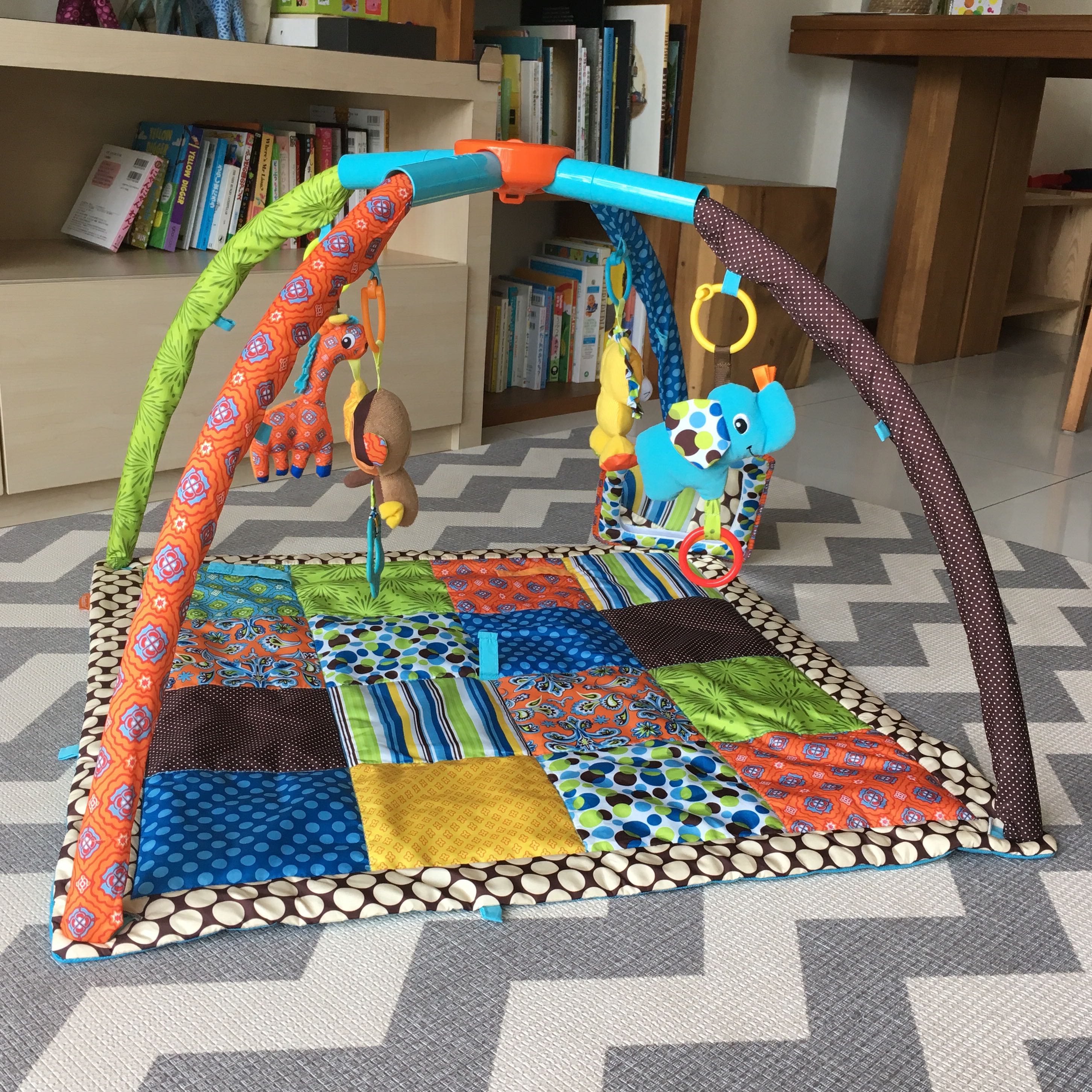 infantino twist and fold activity gym