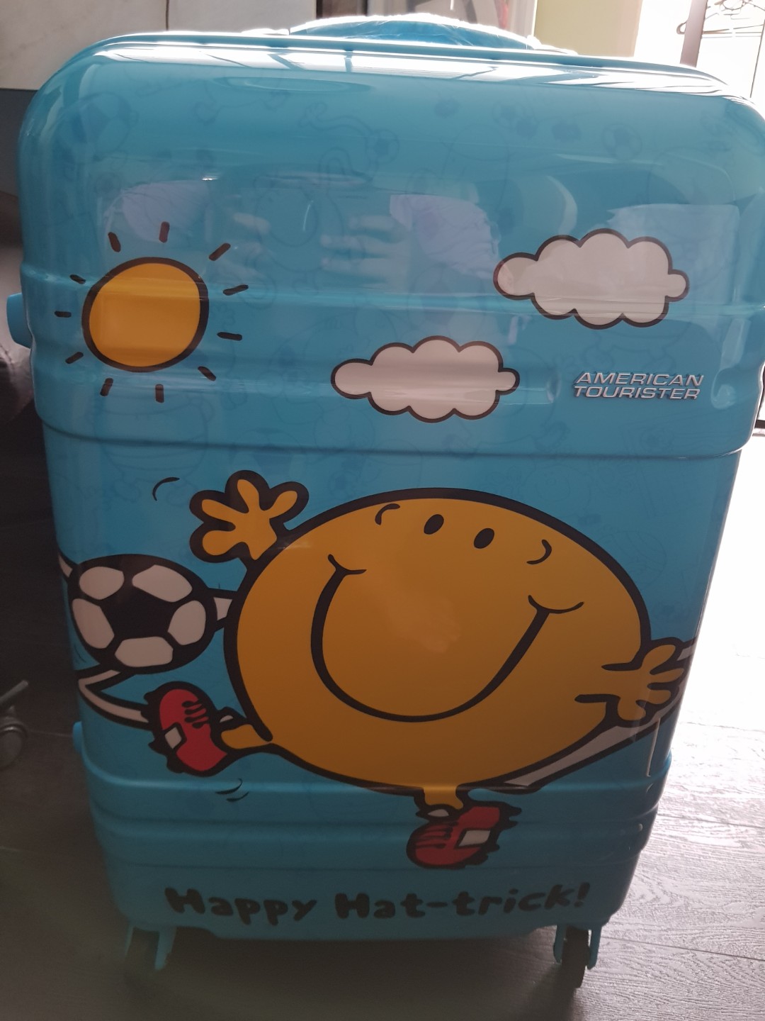 American tourister mr happy luggage deals