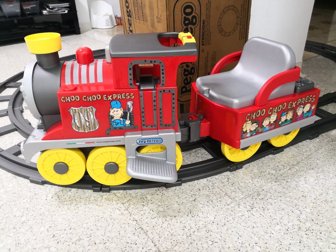 Peg top perego train