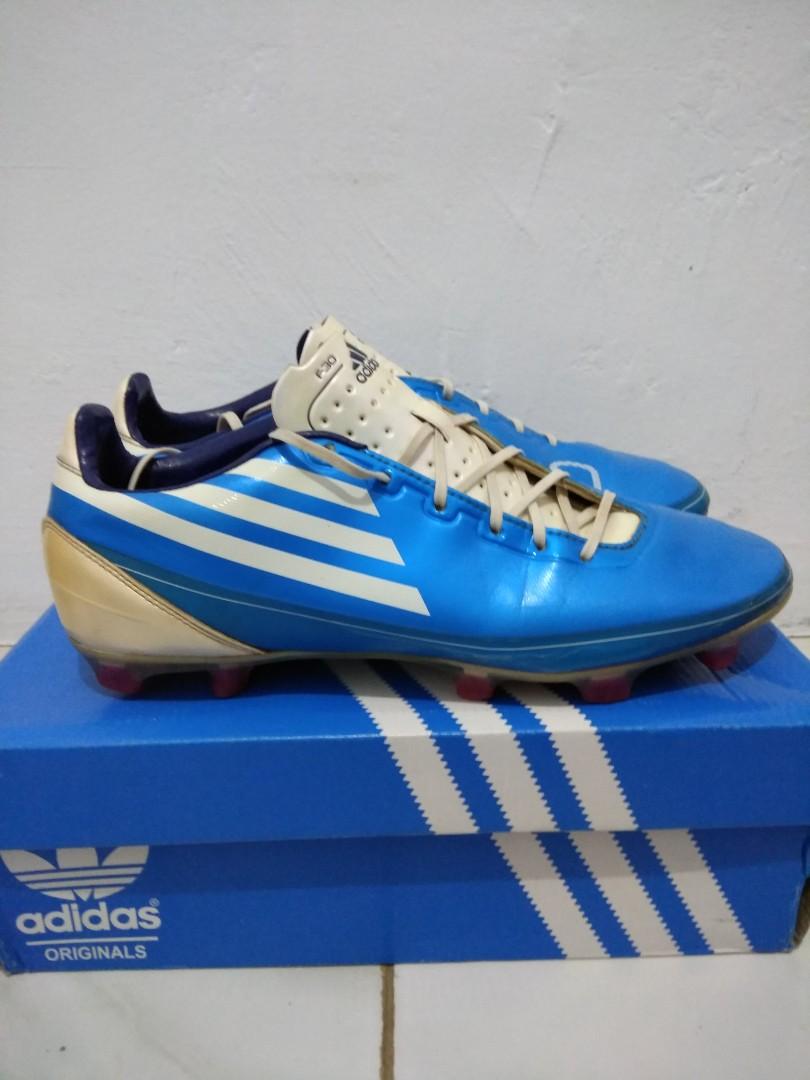 Sepatu bola new arrivals adidas f30