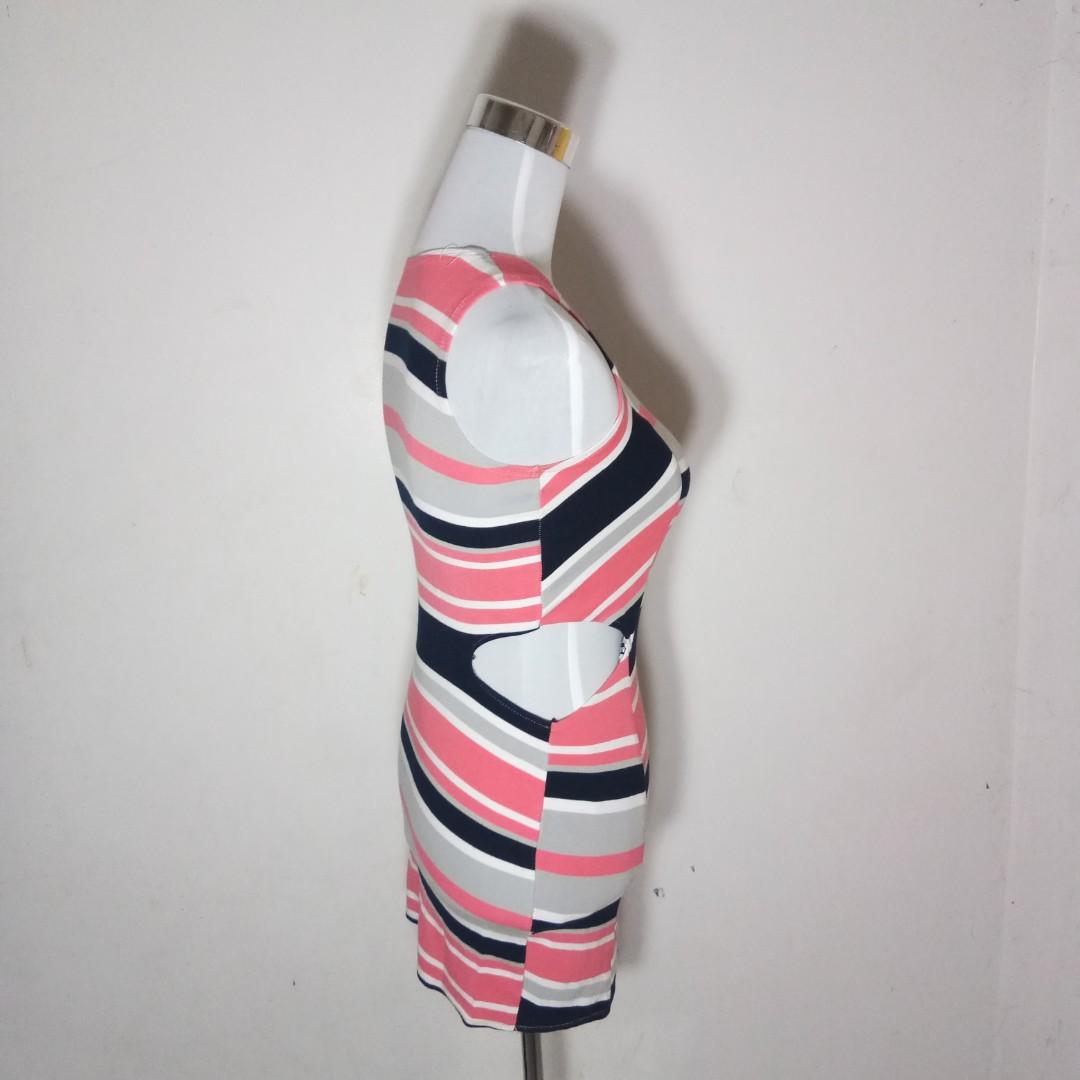 Striped bodycon dress (Category: Dresses) located in Quezon City. Submitted by rainbowpride (Listing ID 194335081, Image 2). Description: Used in great condition. Gives a chic look while staying comfortable. The material is stretchy and hugs in all the right places. 😊.