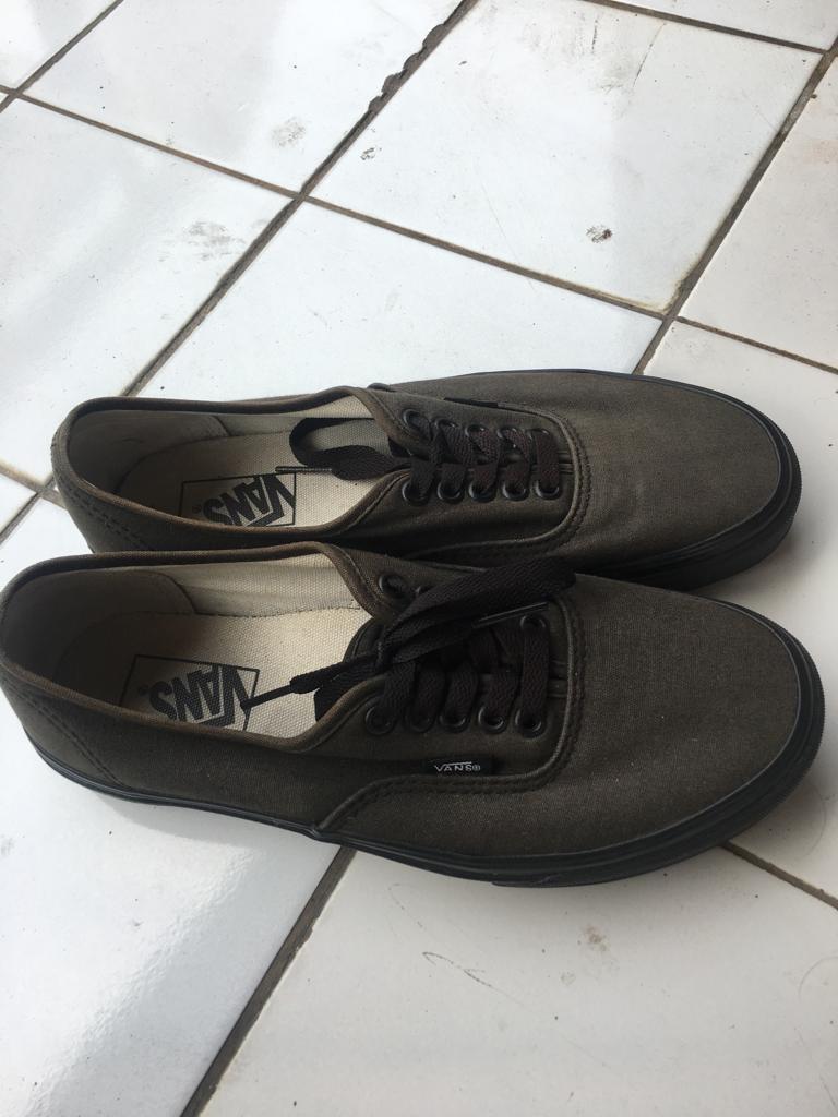 vans authentic full black original