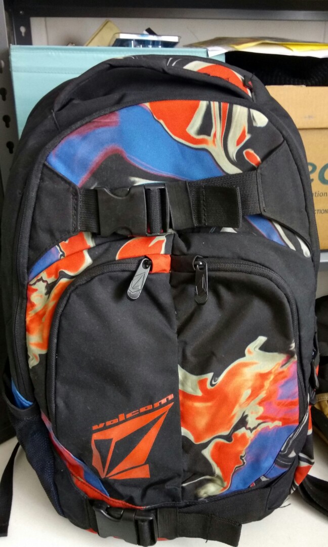 Volcom equilibrium deals backpack