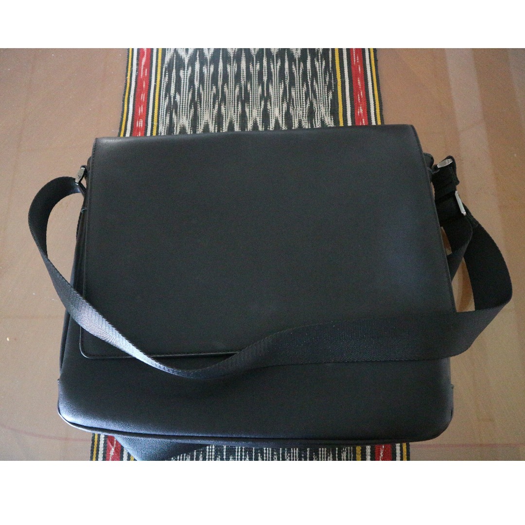 Zara Man Messenger Bag (Black), Men's 