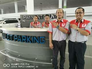 VALET PARKING