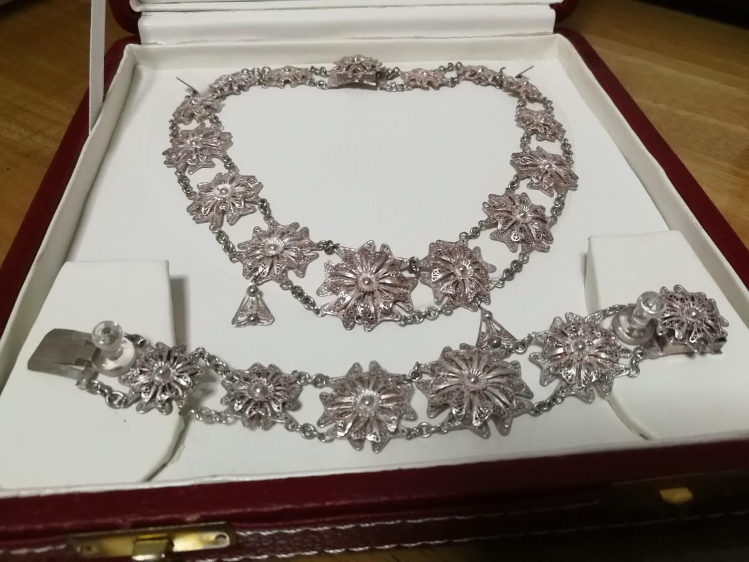 Antique peranakan jewellery sales