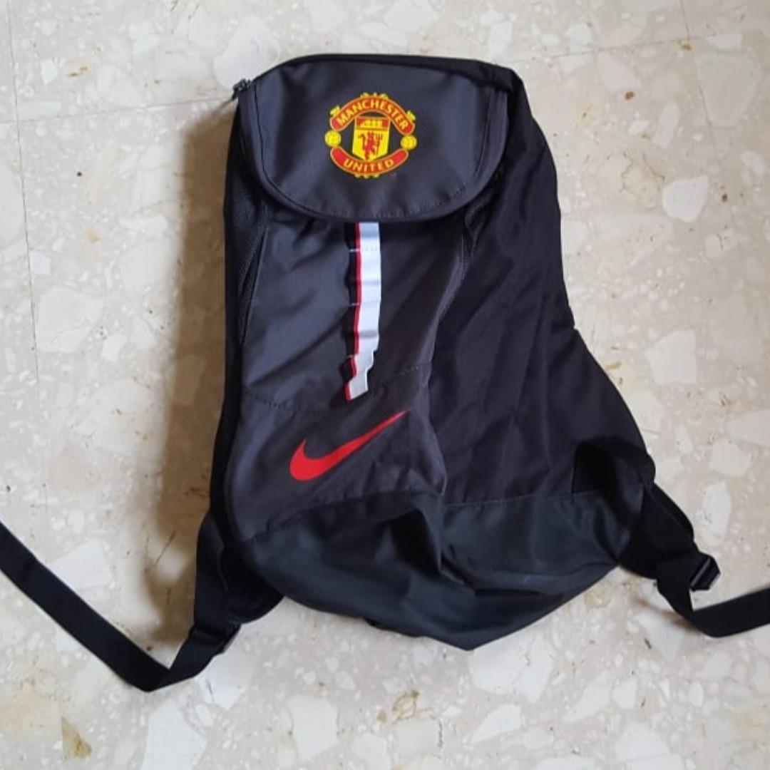 Nike manchester united bag clearance