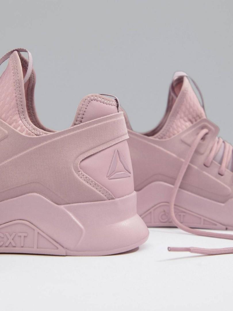 reebok training guresu sneakers in lilac