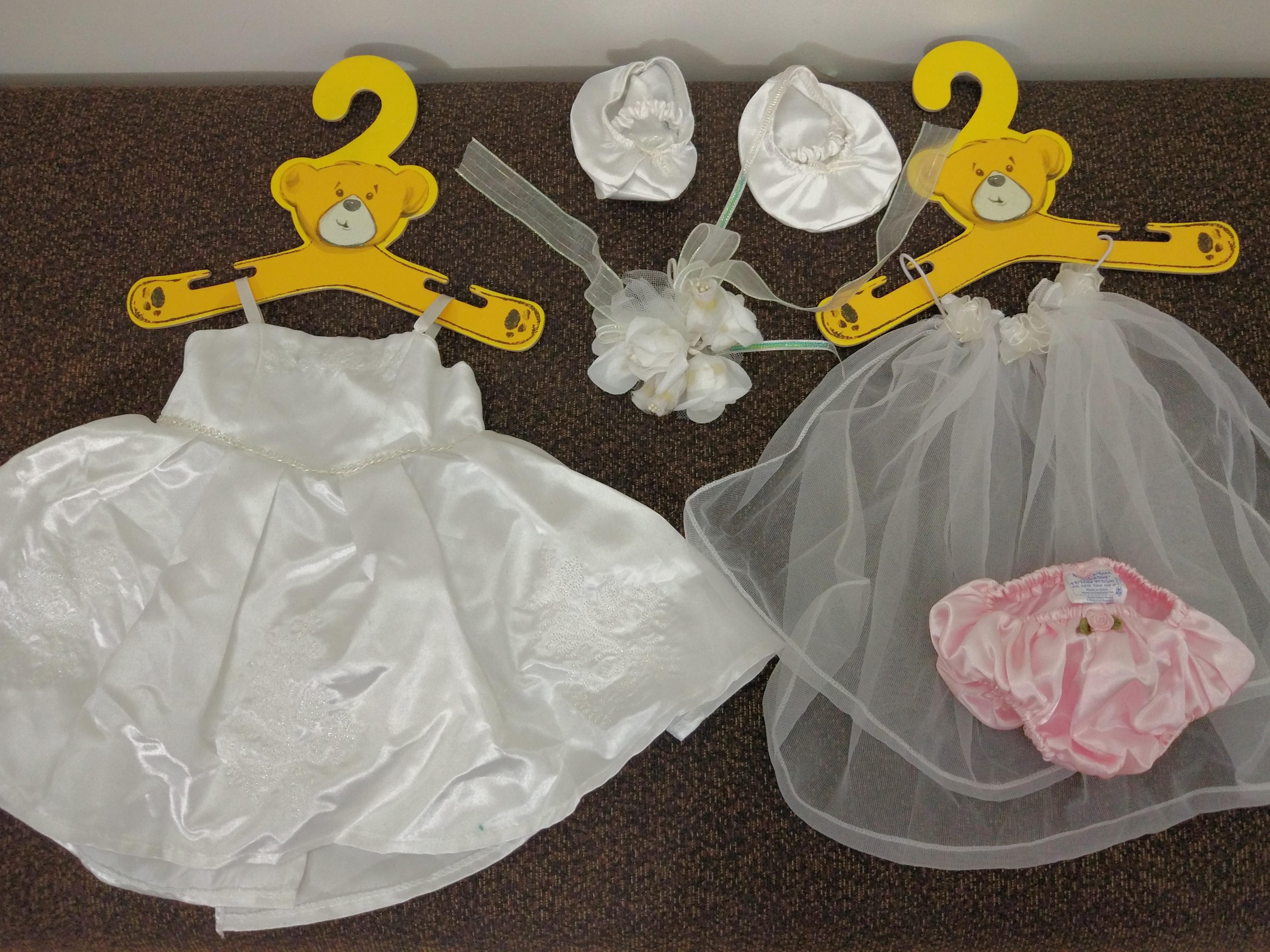Build a bear wedding dress set, Babies & Kids, Babies & Kids Fashion on