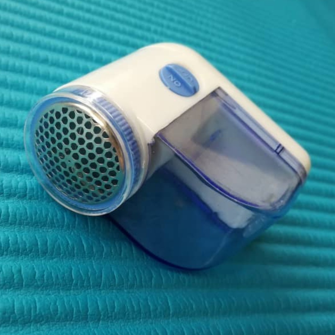 Daiso Rolling Lint Remover Electronics Others On Carousell