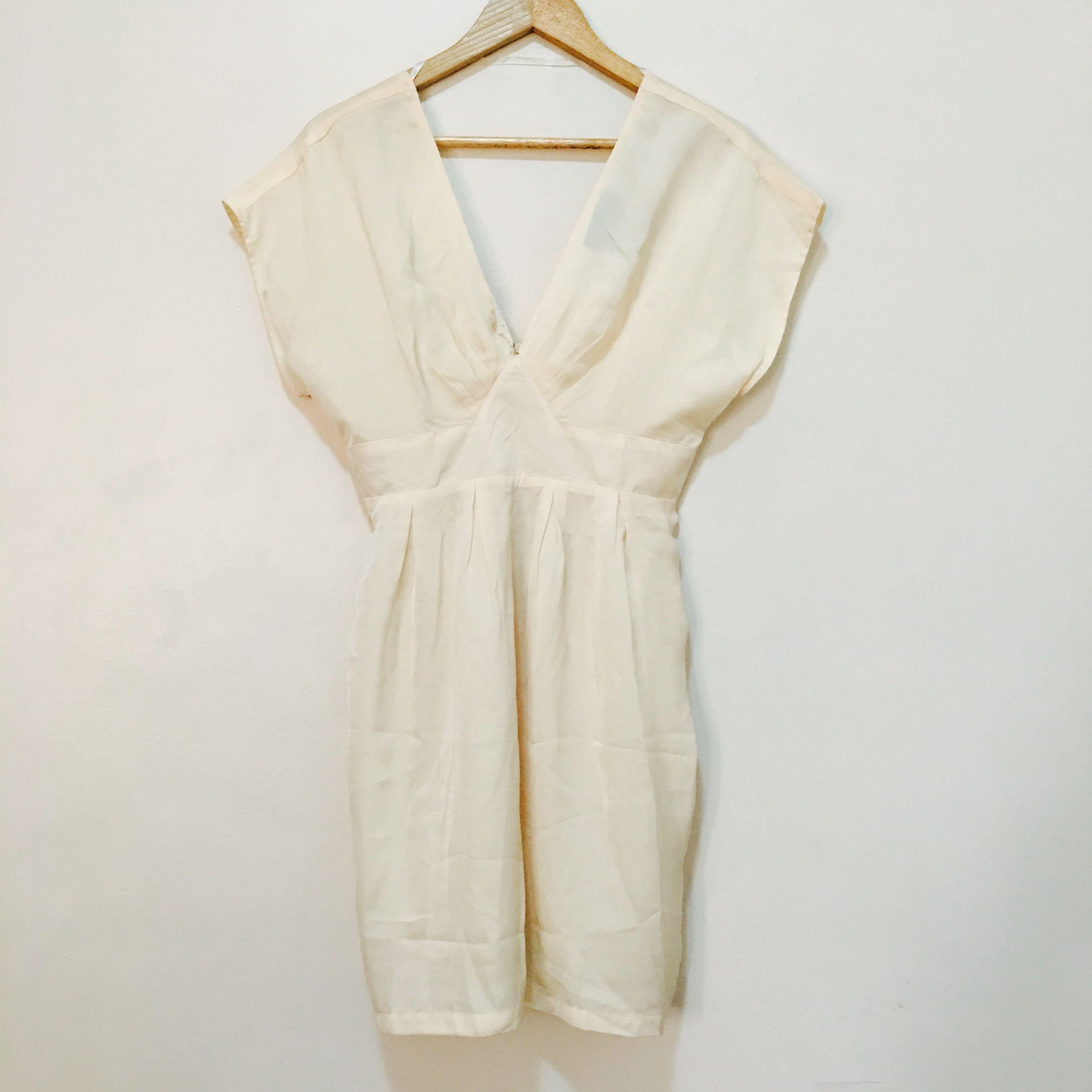 MALDITA Silk Dress (Category: Dresses) located in Pasig City. Submitted by cinnamonlife (Listing ID 194477768, Image 1). Description: Worn once .