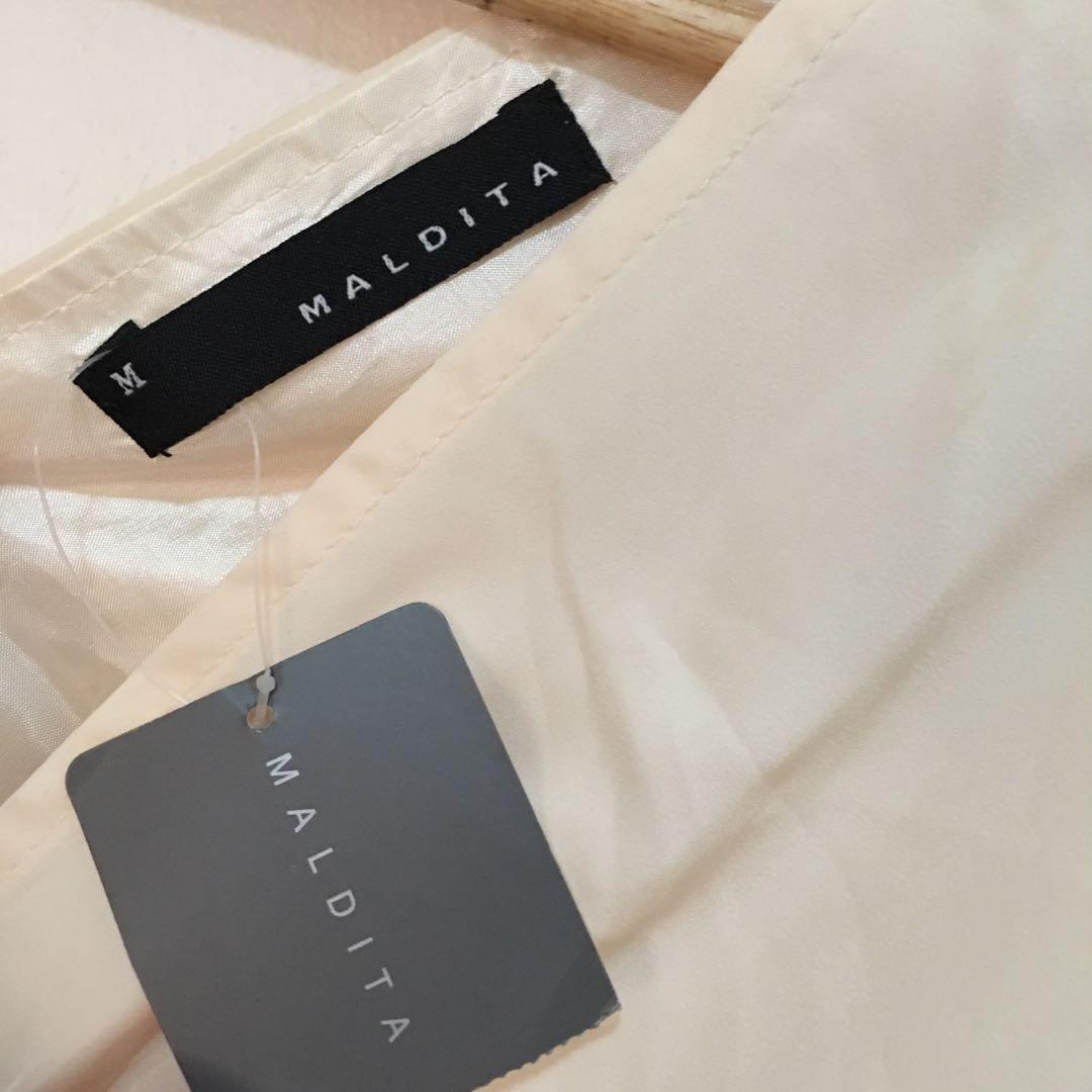 MALDITA Silk Dress (Category: Dresses) located in Pasig City. Submitted by cinnamonlife (Listing ID 194477768, Image 3). Description: Worn once .