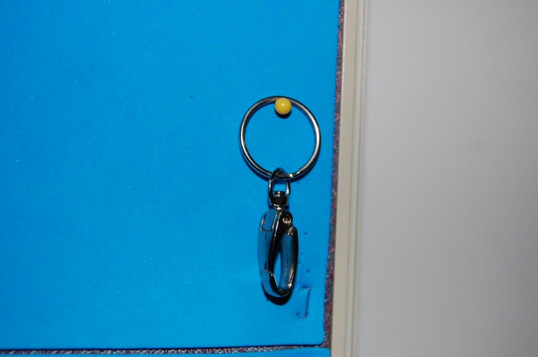 Keychain (Keyring with Metal Clip) *2022 Clearance Sale! Lowest Discount Prices!* (FRESH STOCK FOR CLEARANCE!) (Category: Craft Supplies & Tools) located in Singapore. Submitted by cdcomasia (Listing ID 192979909, Image 3). Description: Metal Key-ring clips with Carabiner hook type design suitable as a delightfully useful organizer holder for both men and women equally. Made from High Quality Metals. *(Delivery upon request. Local SG Seller Servi