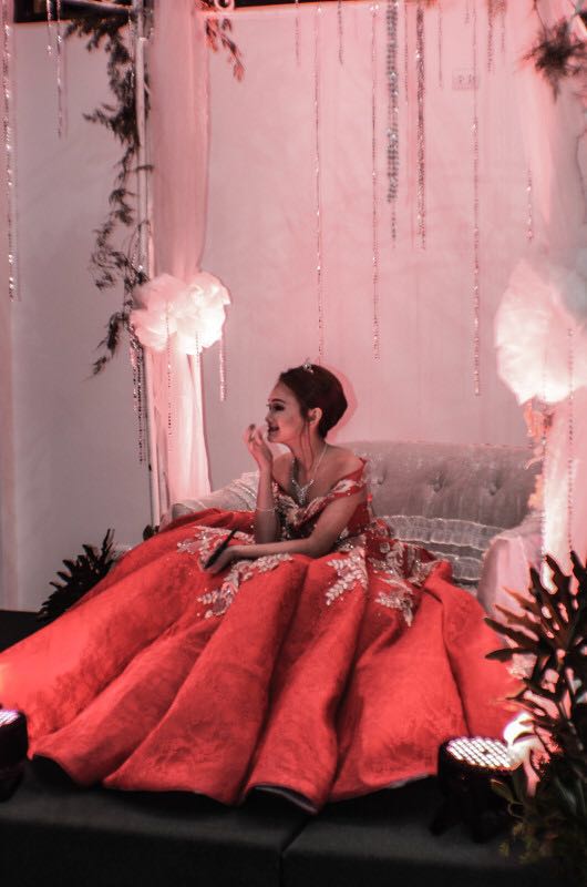 gown for debut red