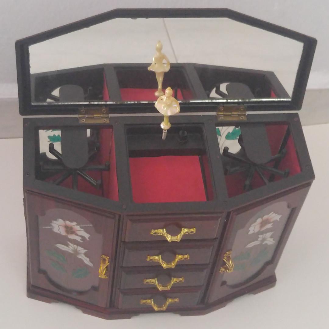 Retro Wooden Effect Stained Glass Effect Musical Jewelry Box