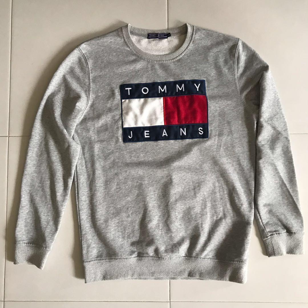 tommy hilfiger embroidered logo sweatshirt