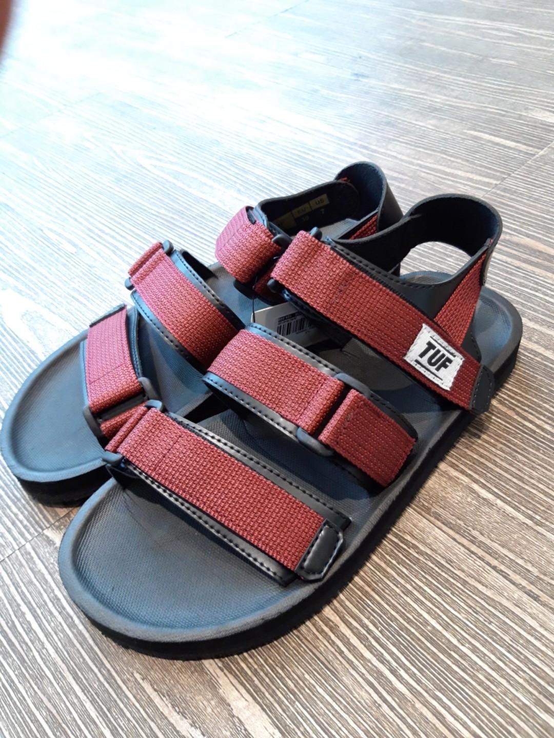 Tuf sandal maroon Fesyen Wanita Sepatu di Carousell