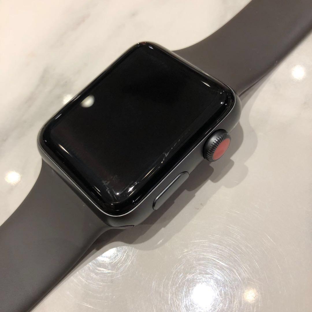 Apple Watch Series 3 42mm Cellular SingTel Set, Mobile Phones & Gadgets