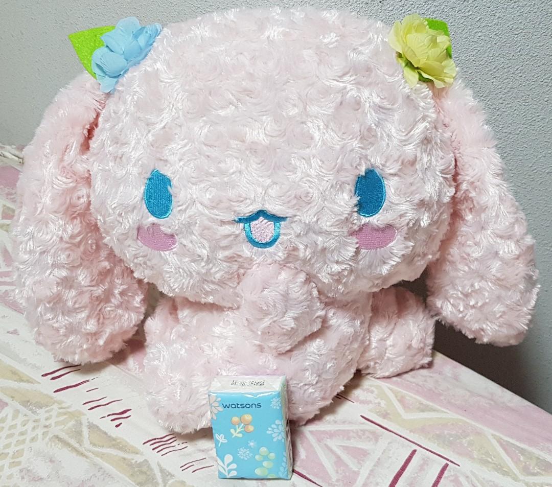 pink fluffy toy