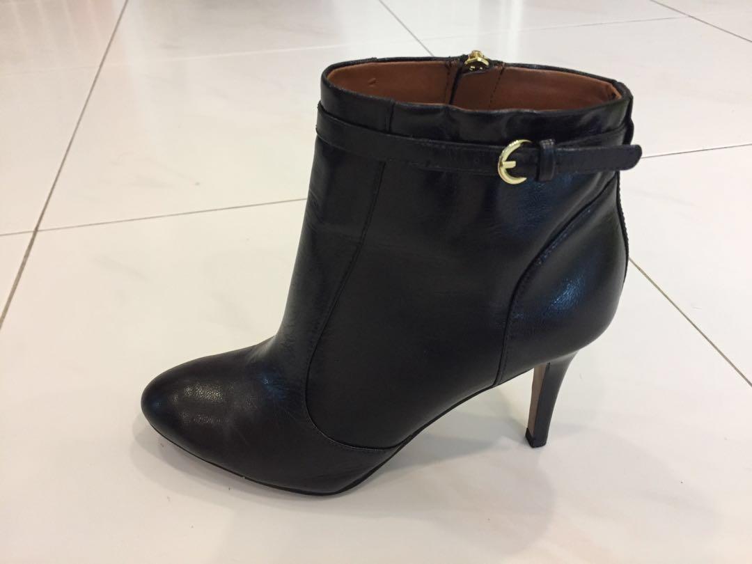 Beautiful Nine West leather boots Women s Fashion Footwear