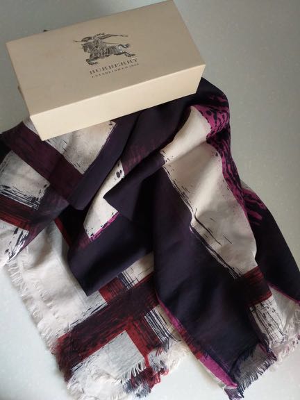 Burberry brit sheer sale mega check scarf